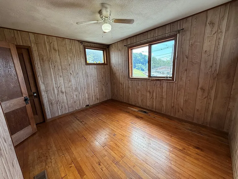 713 Innis St — Photo 23