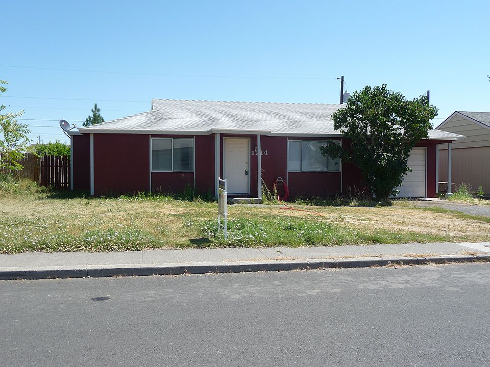 1214 Lowry St