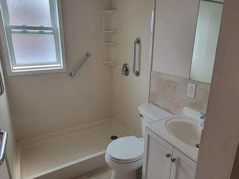 201 2nd Ave #4B — Photo 9