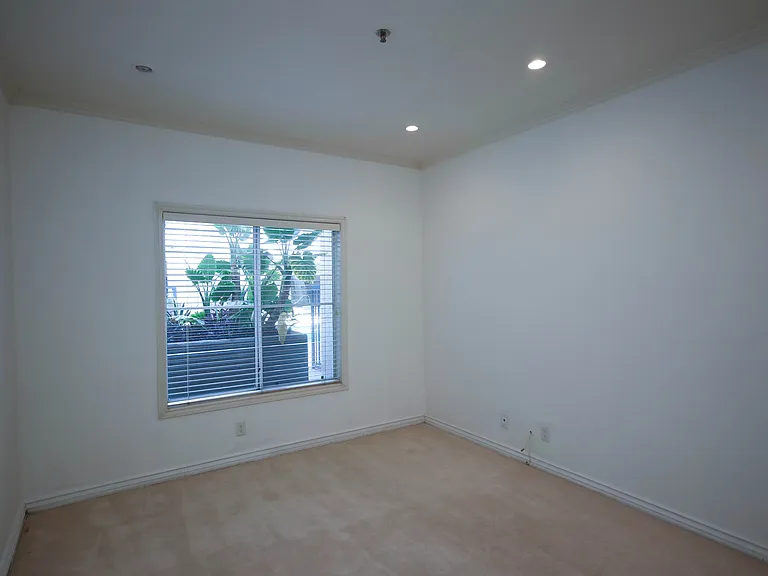 300 N El Molino Ave #126 — Photo 15
