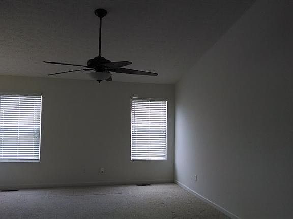 3rd image of 550 Chapelgate Dr