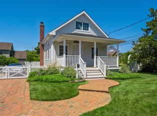 27 Kensington Ave, Merrick, NY 11566