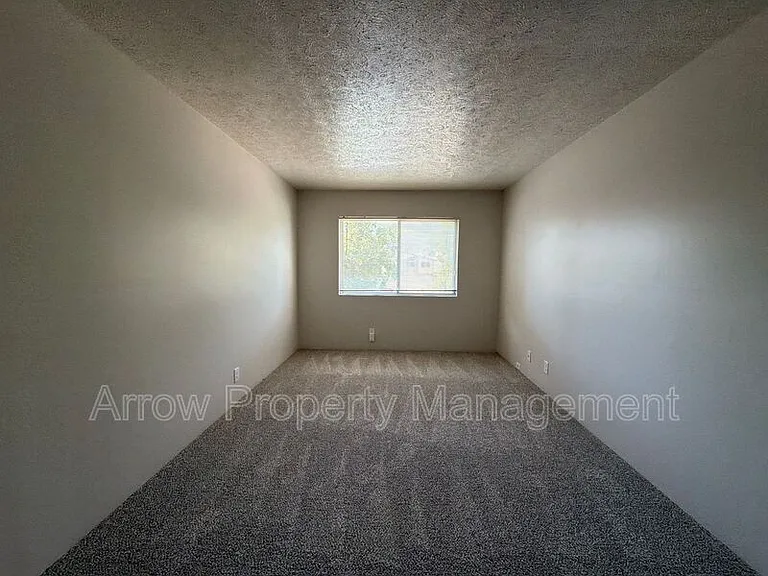 1215 E St #9 — Photo 2