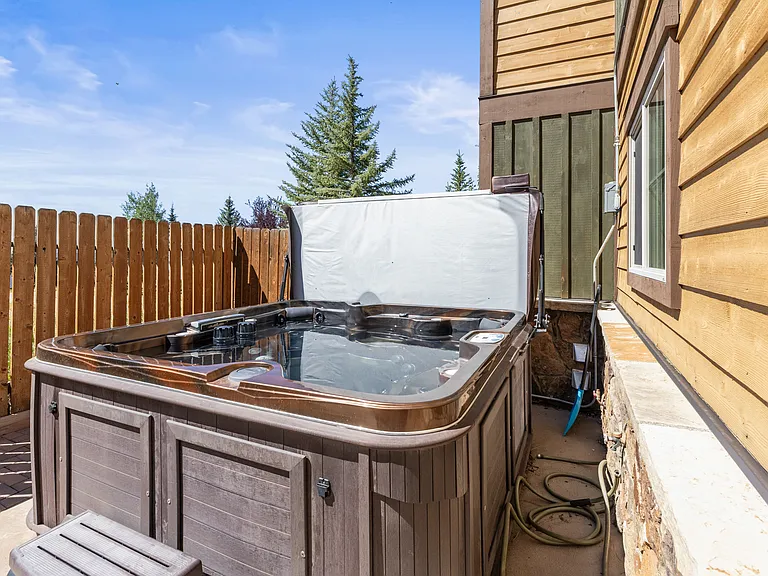 443 Willett Heights Ct — Photo 37