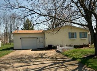 223 Eastlake Dr, Lagrange, OH 44050