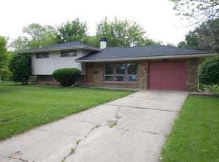 1044 New Haven Ave, Aurora, IL 60506