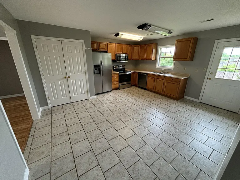 185 Millard Tilley Rd #B — Photo 3