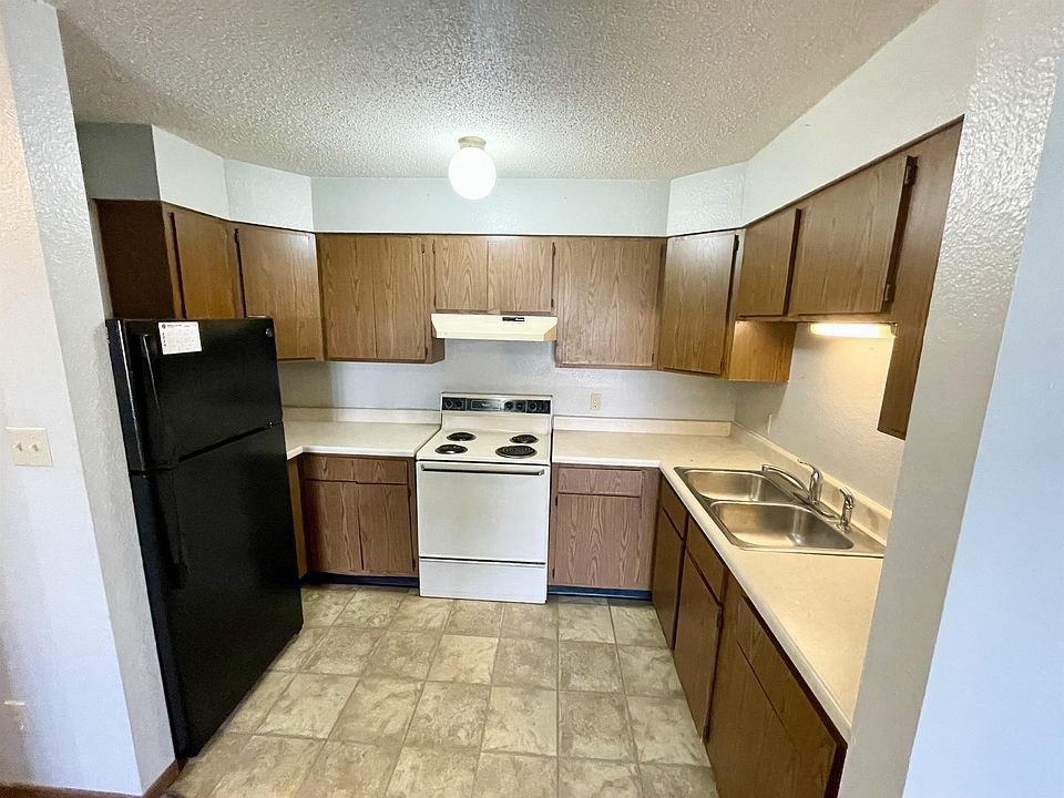 1st image of 720 N Birch St #11177223
