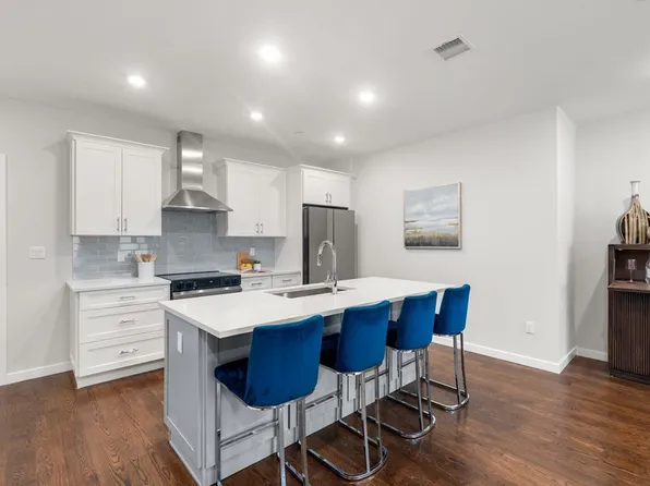 267 Old Colony #313, Boston, MA 02127