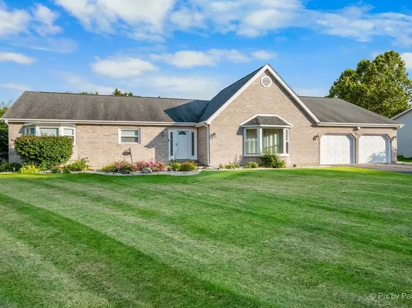 537 Erma Dr, Somonauk, IL 60552