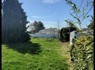 315 Jerusalem Ave, Levittown, NY 11756