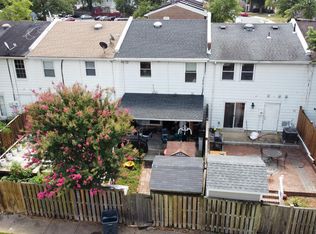 705 S Concord Ct, Sterling, VA 20164