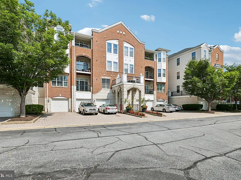 5910 Great Star Dr #406 — Photo 31