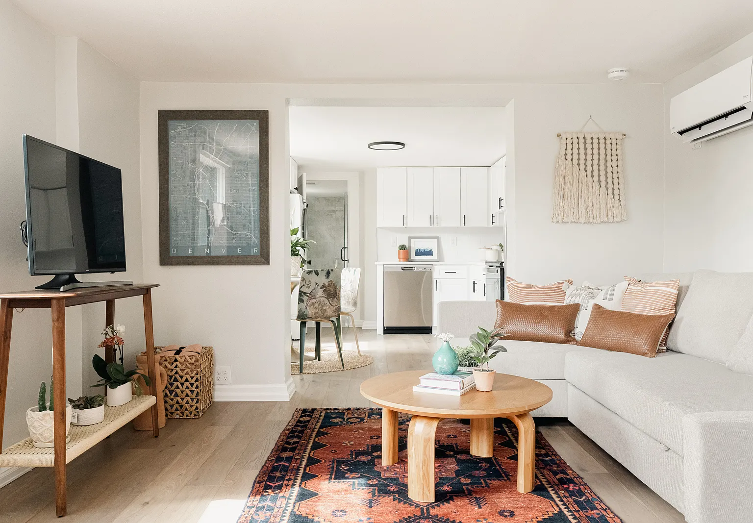 1 bed, 675 sqft, $2,300 — Photo 1
