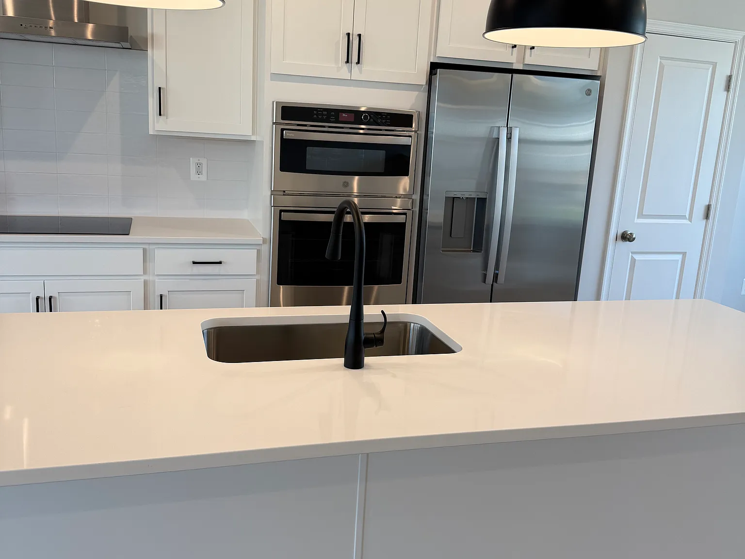 4 bed, 3.5 bath, 2540 sqft, $2,750 — Photo 3