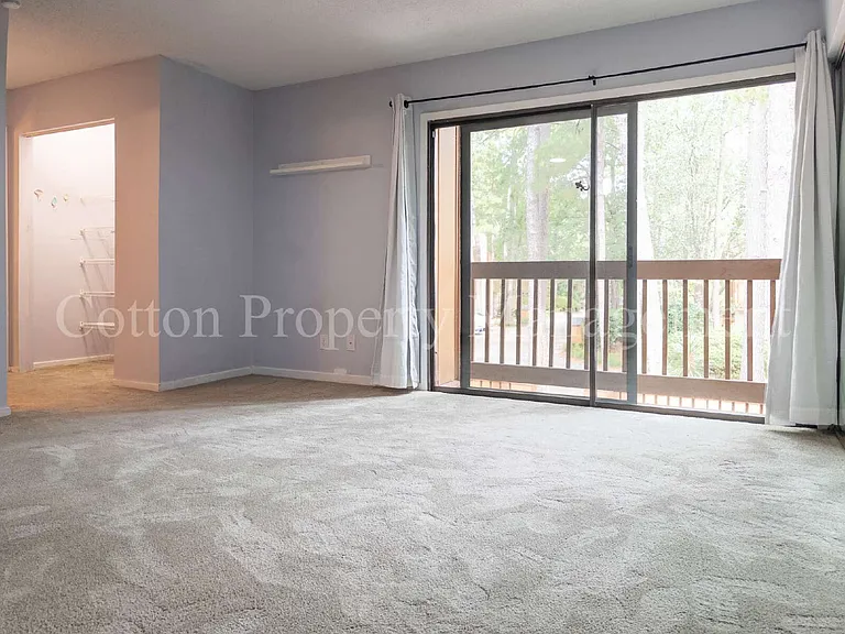 2030 Albert Cir — Photo 27