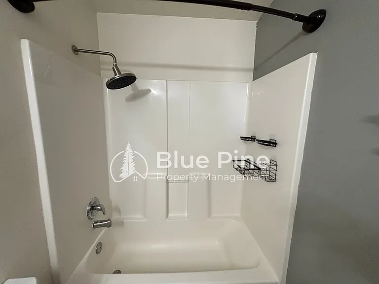 3920 E Deloy Dr — Photo 17