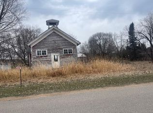 N8023 Morgan Rd, Gresham, WI 54128