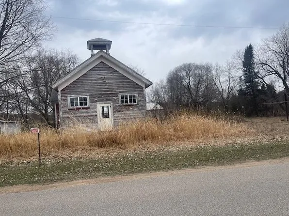 N8023 Morgan Rd, Gresham, WI 54128