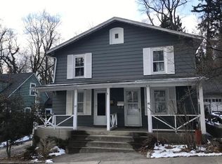 39 Remsen Ave, Roslyn, NY 11576