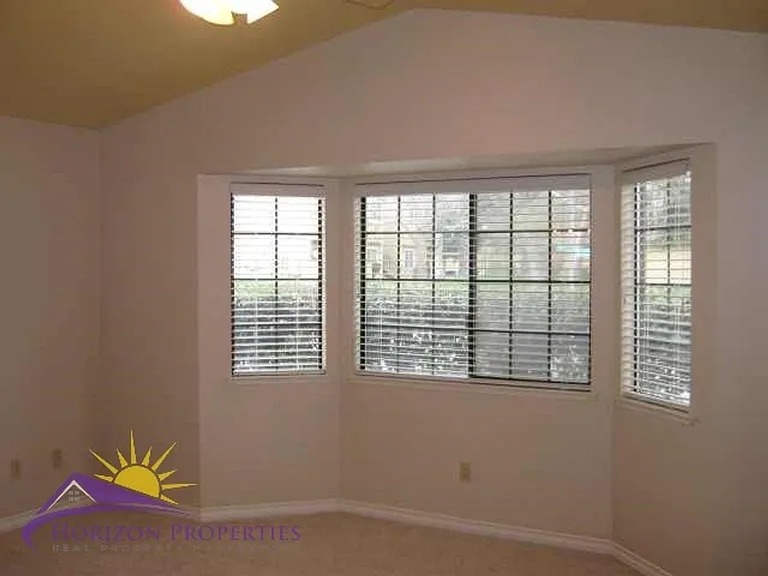 2030 Moontree Dr — Photo 18