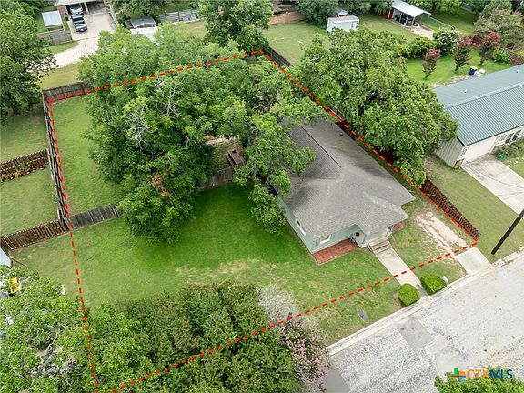 4th image of 1616 Saint Michael St