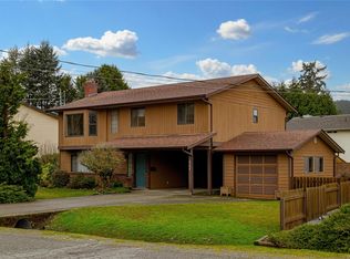 2735 Lakehurst Dr, Langford, BC V9B 5B3