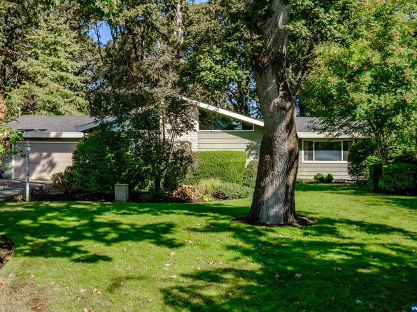 800 Wagon Wheel Dr, Lebanon, OR 97355