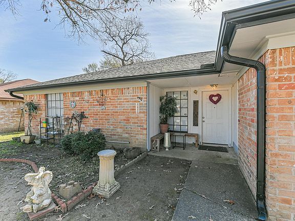 3rd image of 5610 Fallengate Dr