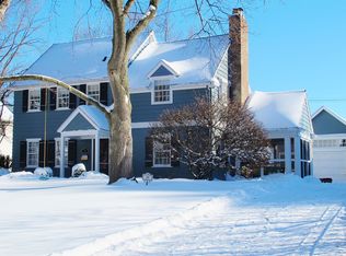 59 Shoreham Dr, Rochester, NY 14618