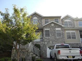 4 Autumn Ridge Rd, Morris Plains, NJ 07950