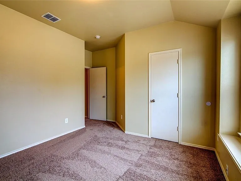 8513 Prairie Wind Trl — Photo 13