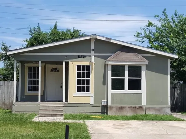 11822 Greenspark Ln, Houston, TX 77044