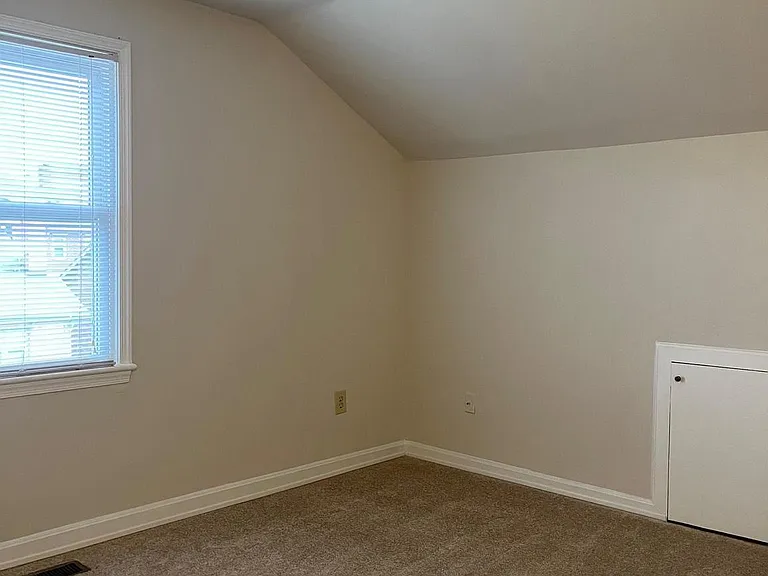 1533 Oronoco St — Photo 17