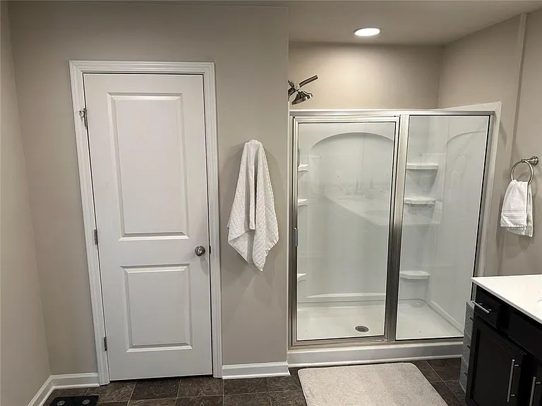 126 Auburn Crossing Dr — Photo 38