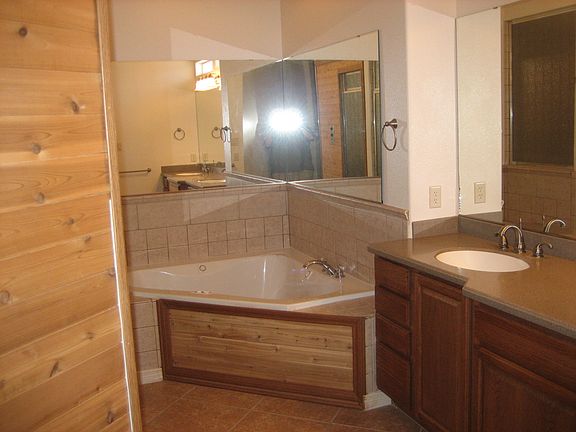 4th image of 612 Cinnamon Teal Cir