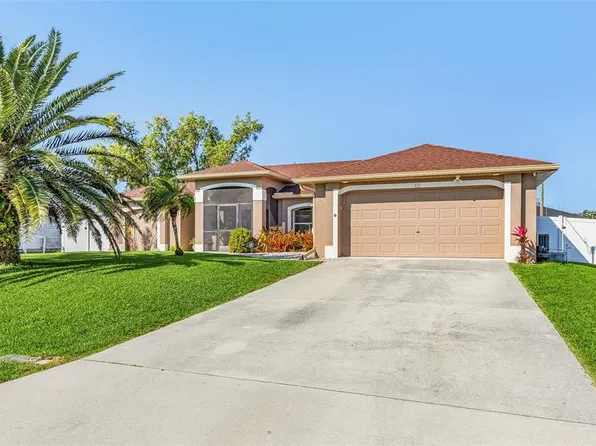810 SW 10th Pl, Cape Coral, FL 33991