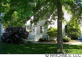 Lovely, quiet neighborhood home