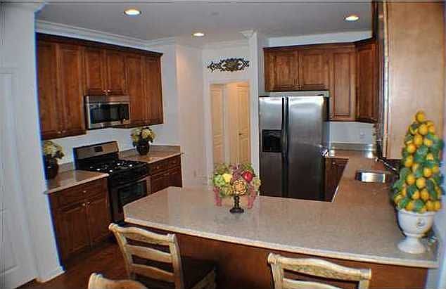 2nd image of 706 Lareine Ave Unit 315