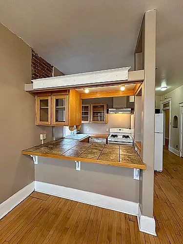 2nd image of 20105 Rustic Ln