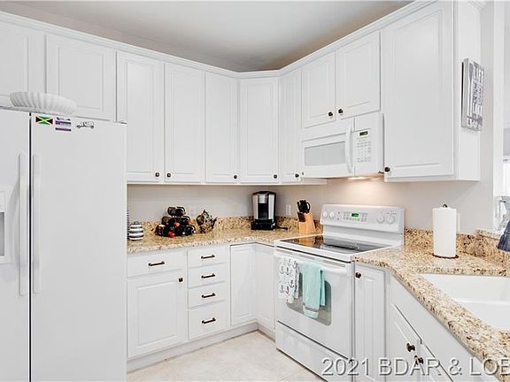 3rd image of 64 Port Royale Dr #4D