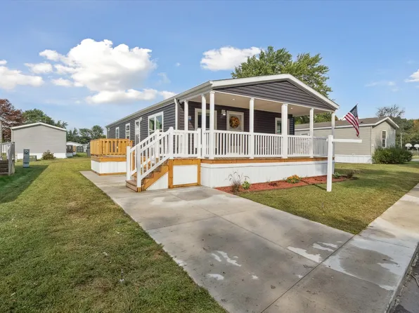 1437 Labor Day Ln, Elkhart, IN 46514