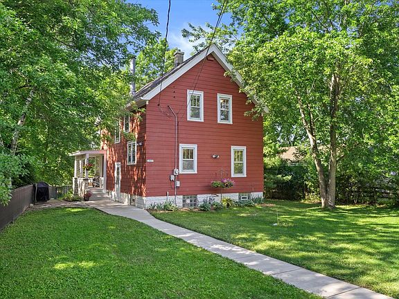 2nd image of 18905 W Linnie Lac PLACE