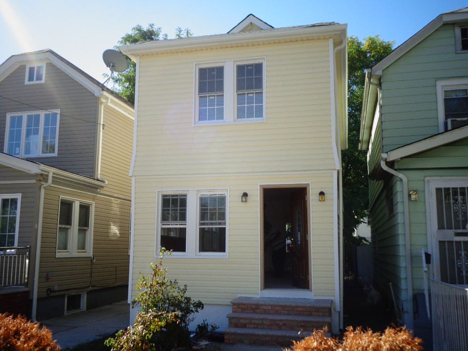 2nd image of 11450 141st St