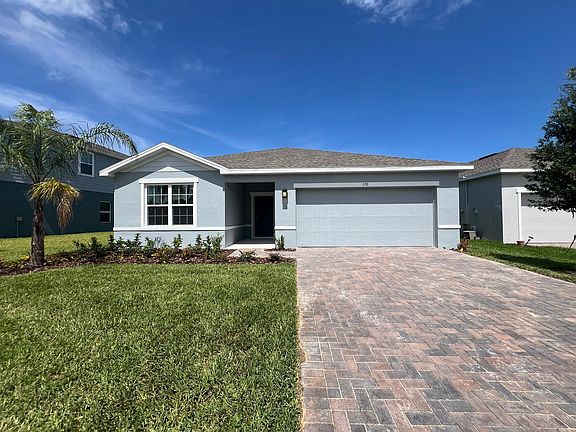 2nd image of 370 Crestwind Dr