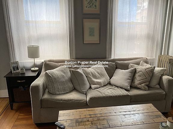 108 Myrtle St. #4 Boston - Beacon Hill Unit Photo 3