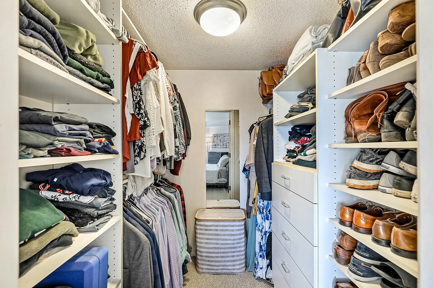 1 bed, 926 sqft, $1,899 — Photo 4