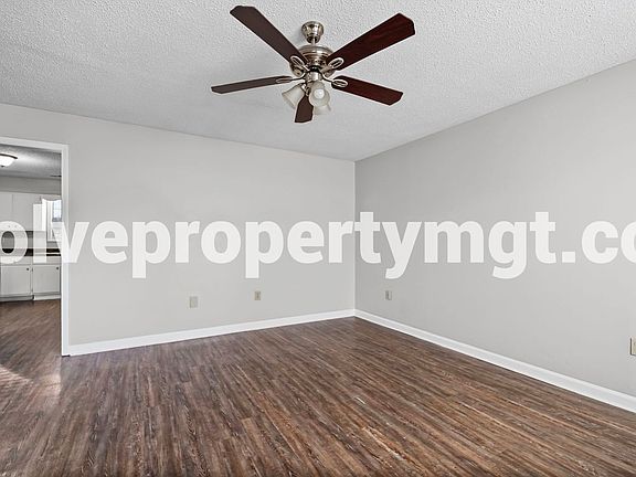 4th image of 3712 Firethorne Dr