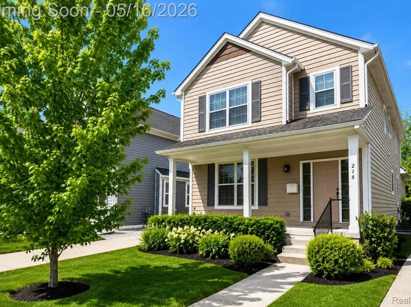 215 La Plaza Ct, Royal Oak, MI 48073