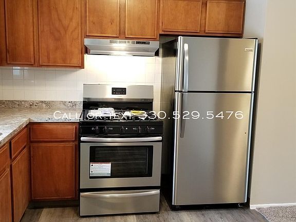 2nd image of 386 N Main St APT E
